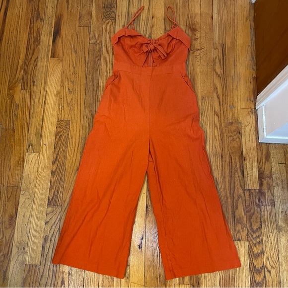 Orange Cropped Linen-Blend Jumpsuit with Keyhole, Adjustable Straps, & Pockets - Picture 1 of 5